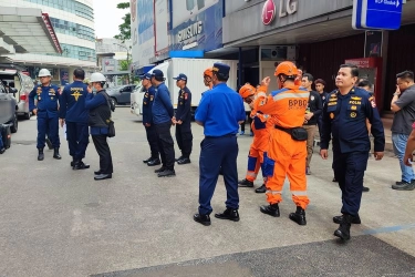 Cek TKP Kebakaran Glodok Plaza, RS Polri Cari Body Part Korban