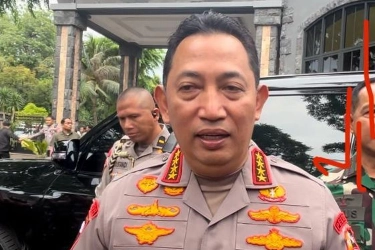 Soal Lirik Lagu Sukatani 