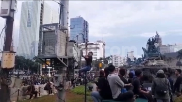 Nekat Rusak Fasilitas Umum saat Aksi Indonesia Gelap di Jakarta, Pria Ini Nekat Bawa Kabur CCTV