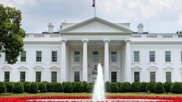 Gedung Putih Tekan Ukraina untuk Hentikan Kritik ke Trump dan Setujui Akses Mineral