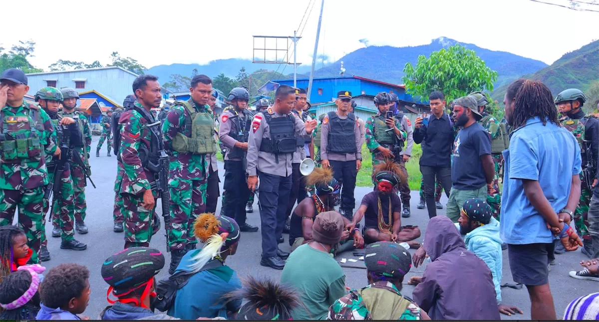 Jelang Putusan Sengketa Pilkada di MK, TNI-Polri Intensifkan Patroli Gabungan di Wilayah Puncak Jaya