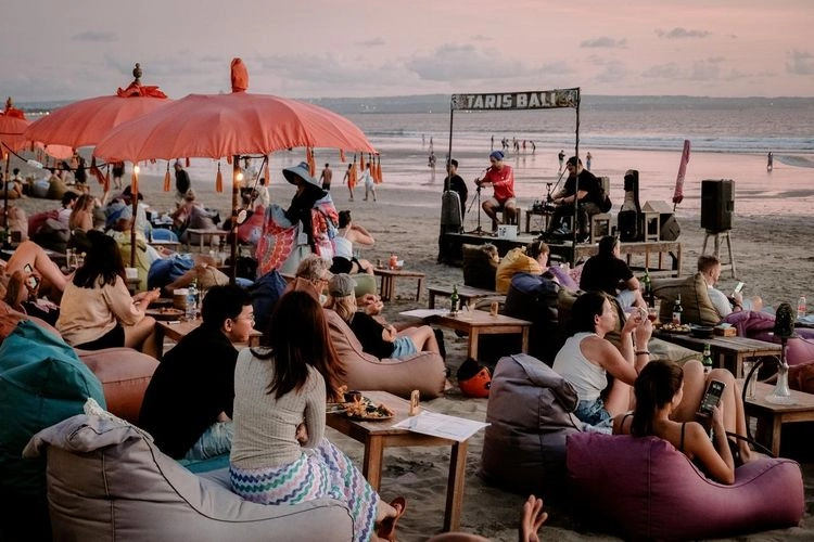 Ratusan WNA Bakal Dideportasi dari Bali, Mayoritas dari China dan Rusia