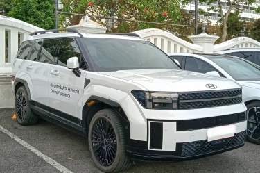 Masih Ragu Beralih ke Mobil Listrik Murni? Ada Mobil Hybrid yang Menawarkan 5 Keunggulan Ini