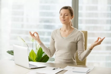 Memahami Seni Mindfulness: 5 Teknik Sederhana untuk Tetap Hadir Saat Ini dan Mengurangi Stres