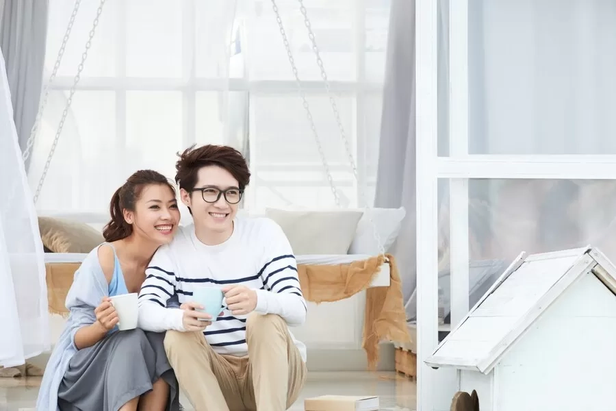 Studi Psikologi Terbaru: Rahasia Cinta Abadi Ternyata Bukan Umbar Kemesraan, Melainkan Privasi di Dunia Maya