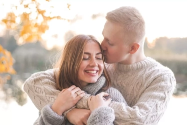 Physical Touch Jadi Love Language 4 Zodiak Ini, Mereka Butuh Kedekatan untuk Merasa Dicintai dalam Hubungan