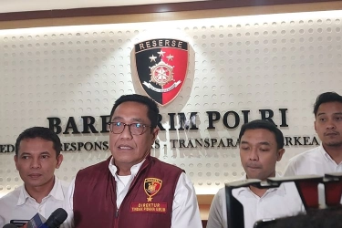 4 Tersangka Pemalsuan SHGB-SHM Pagar Laut Tangerang Resmi Ditahan, Ada Kades Kohod