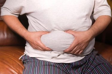 5 Kebiasaan di Malam Hari yang Dapat Menghilangkan Lemak Perut