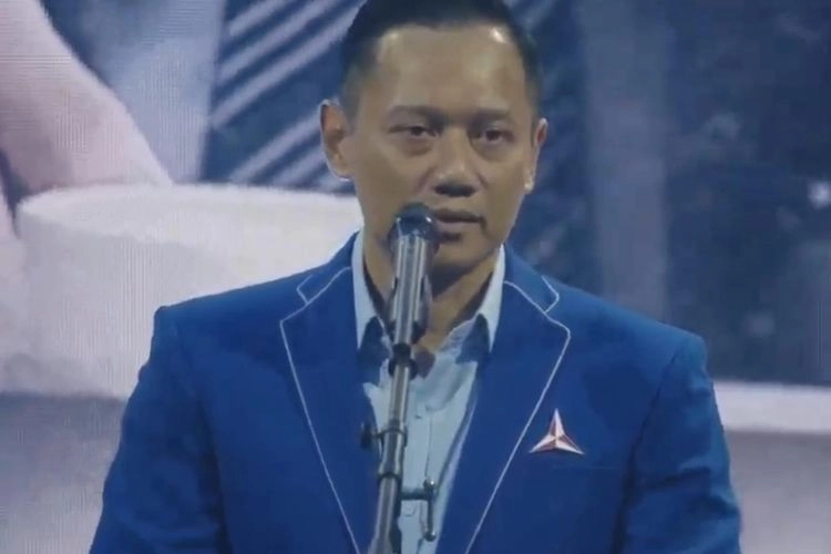 AHY Berkaca-kaca Kenang Bendum Demokrat yang Meninggal akibat Kecelakaan