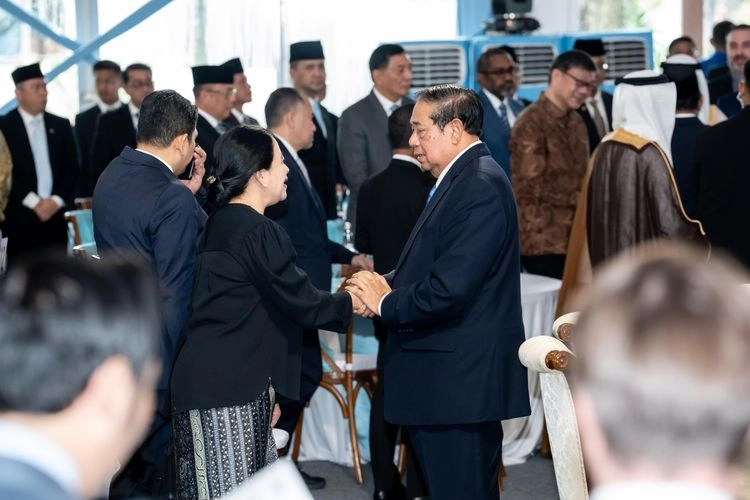 Momen Keakraban Puan dan SBY di Istana Saat Peluncuran Danantara