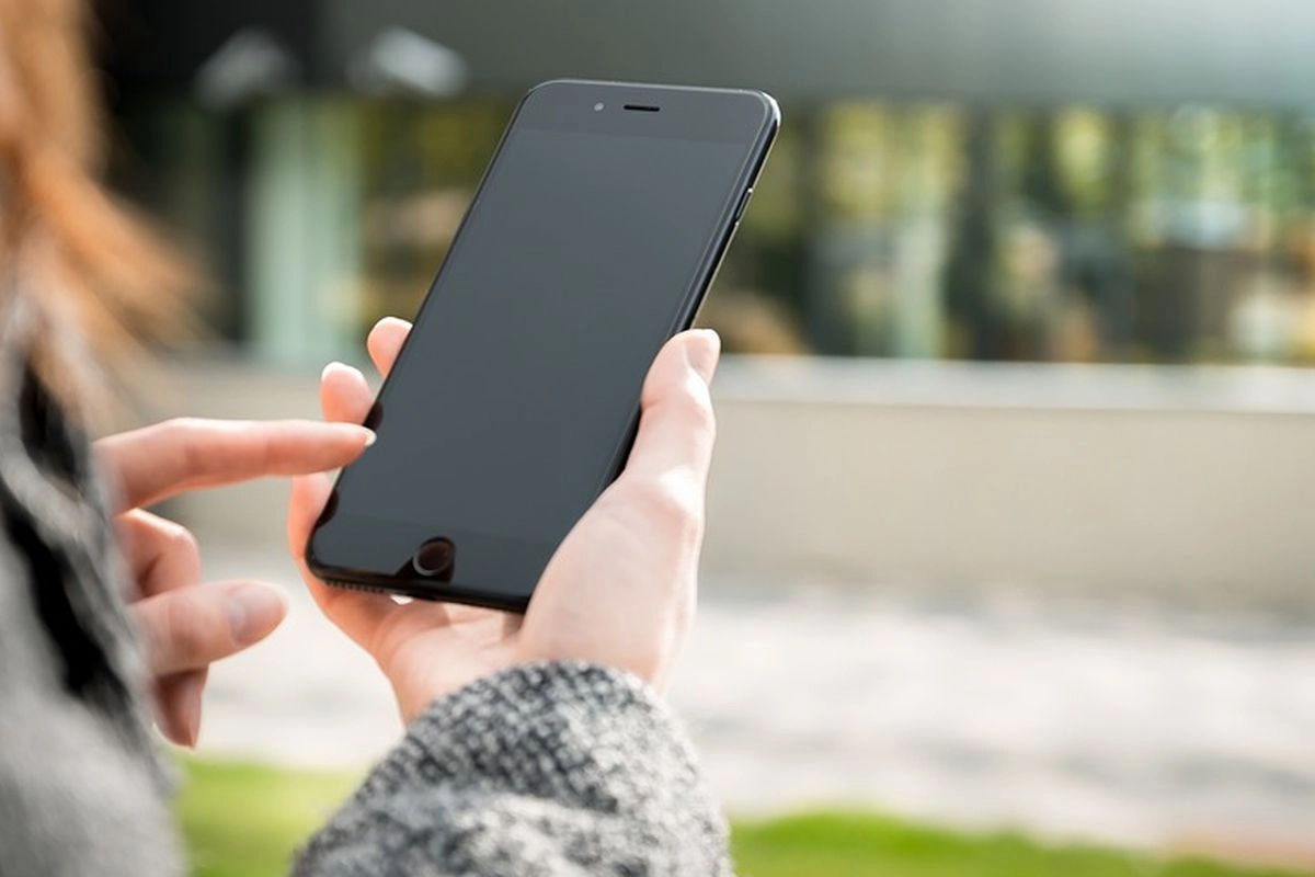 Waspada Kejahatan Digital! Ini 11 Tips Aman Gunakan M-Banking