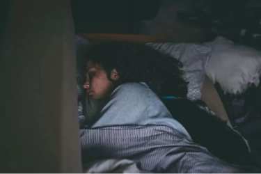 Jika Anda Ingin Mendapatkan Tidur Nyenyak dan Berkualitas di Malam Hari, Tinggalkan 7 Kebiasaan Buruk Ini menurut Psikologi