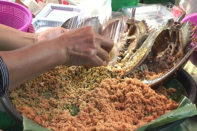 10 Tradisi Unik Sambut Ramadhan, Arwah Jamak hingga Makan Telur Mimi