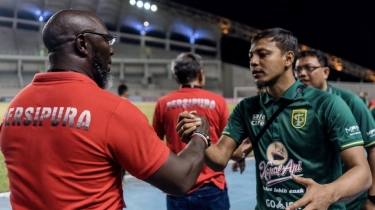 Tangis Jacksen F Tiago Pecah Usai Bejo Sugiantoro Meninggal Dunia