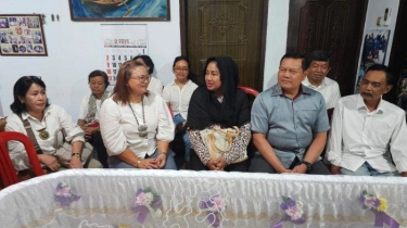 Mantan Panglima TNI Yudo Margono Melayat Orang Tua Laksma Purn Darbagus dan Nelson Hutasoit