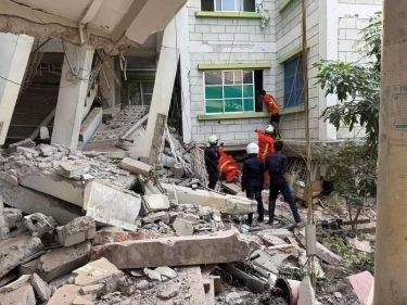 60 Masjid Roboh 700 Lebih Jamaah Tertimbun di Dalamnya, Indonesia Siap Bantu Pembangunan Ulang