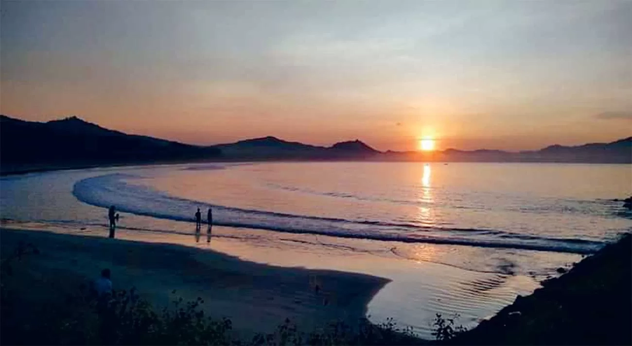 Hidden Gem di Surabaya: 3 Pantai dengan Pesona Sunset Menawan, Bikin Betah dan Cocok Untuk Liburan Bersama Keluarga! 