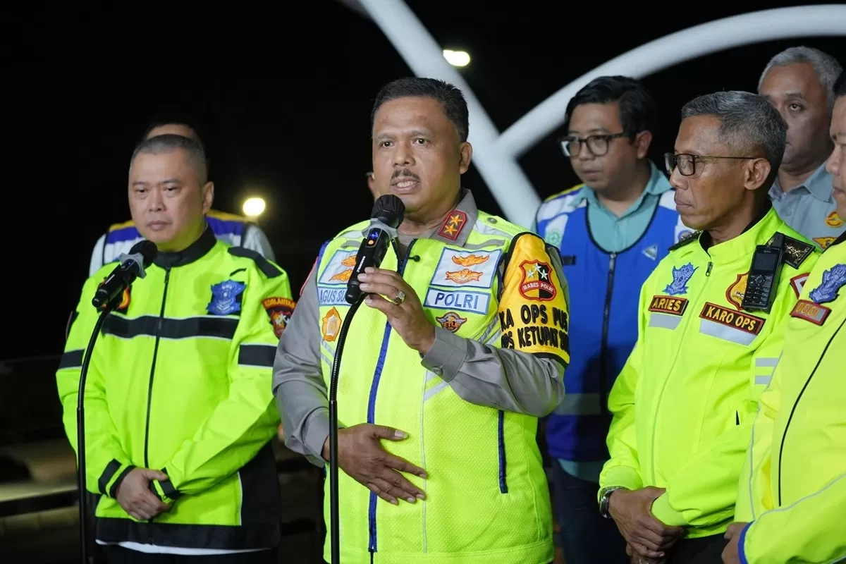 Kakorlantas Pantau Langsung Arus Balik di GT Banyumanik, 40 Persen Kendaraan Sudah Menuju Arah Jakarta