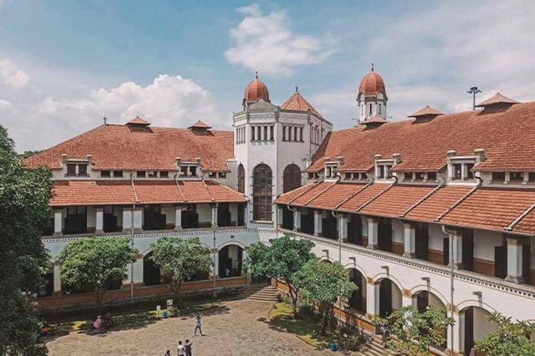 10 Tempat Wisata Semarang 2025, Kunjungi Bersama Keluarga