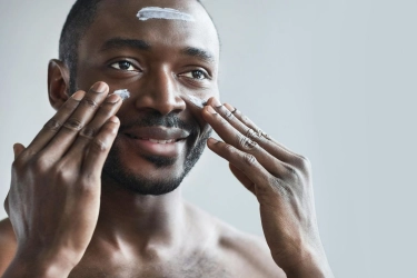 6 Urutan Skincare Pagi Pria, Wajib Tahu...