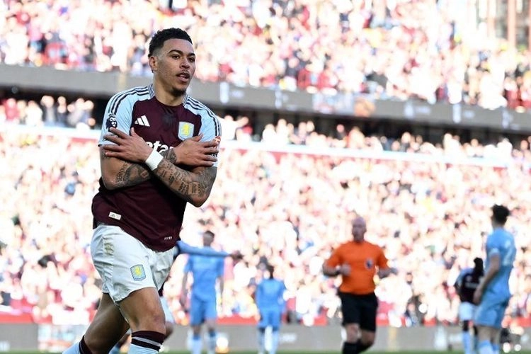 Hasil Lengkap dan Klasemen Premier League, VIlla Tujuh Kemenangan Beruntun