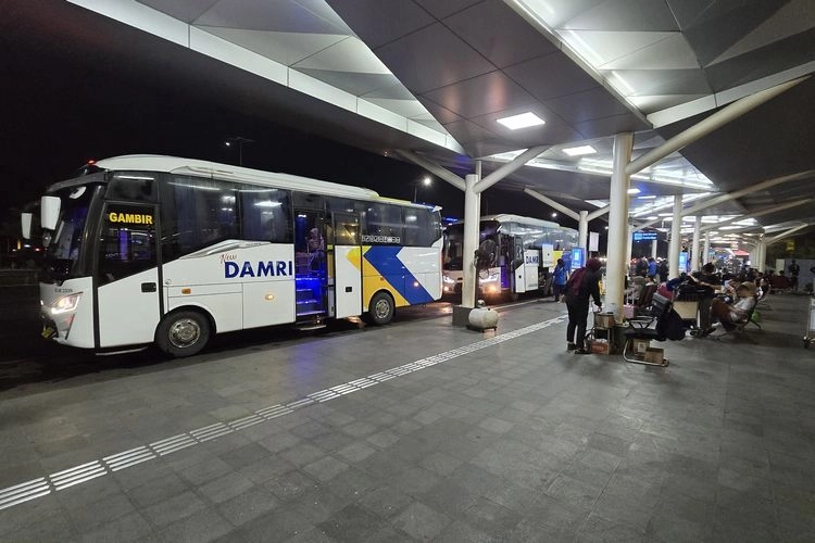 DAMRI Prediksi Arus Balik Lebaran 2025 Berlangsung sampai 11 April