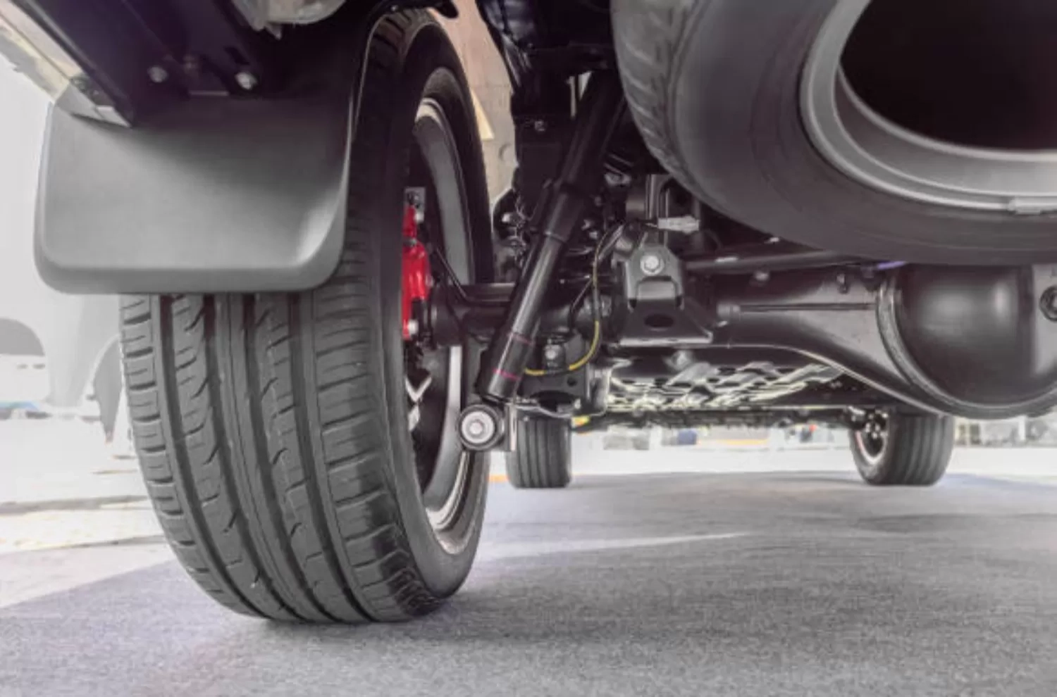 Jangan Diabaikan, Ini Cara Mendeteksi Masalah pada Suspensi Mobil, Cek Dulu Sebelum Dipakai Perjalanan Jauh  