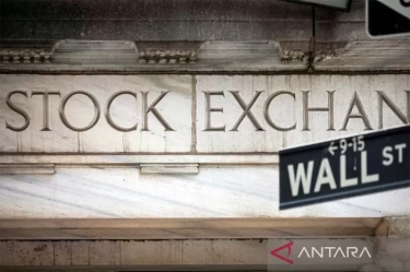 Wall Street Alami Kenaikan Setelah Trump Umumkan Penangguhan Tarif Impor Selama 90 Hari