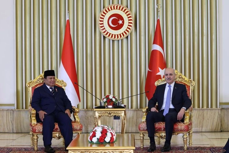 Prabowo Temui Ketua Parlemen Turkiye Numan Kurtulmu? di Ankara