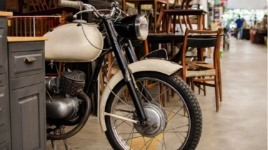 Hari Terbaik Membelikan Anak Motor Menurut Primbon Jawa, Rabu Kliwon Termasuk?