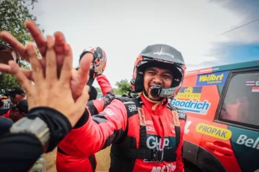 Kerja Keras Julian Johan Asal Indonesia Menuju Rally Dakar
