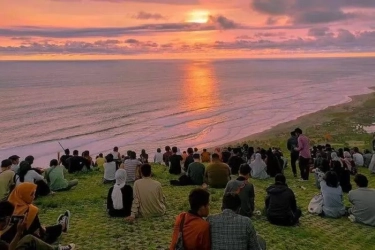 7 Alasan Bukit Paralayang Watugupit Jogja Wajib Masuk Daftar Liburanmu!