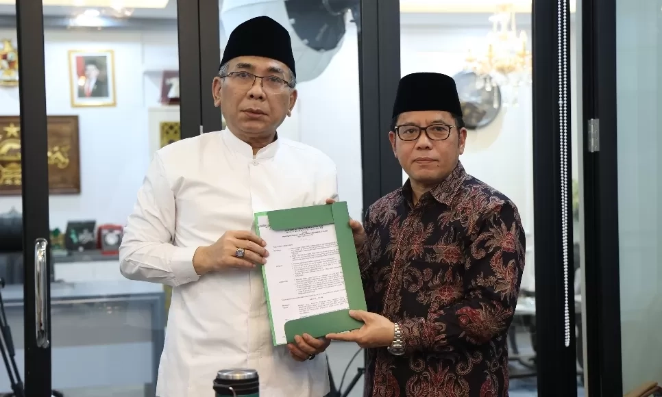 ISNU Merawat Jagat: Gelar Fun Walk dan Gerakan Menanam Satu Juta Pohon