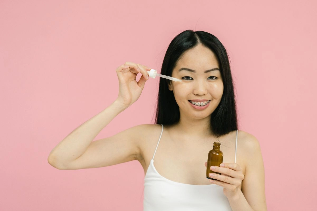 5 Urutan Skincare Malam untuk Perempuan dengan Kulit Kering