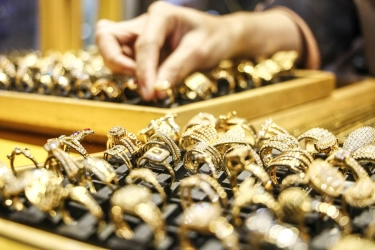 Wajib Tahu, Cara Menjual Perhiasan Emas agar Tidak Rugi