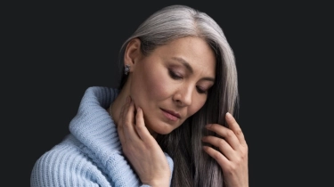 Beda Cara Perawatan Wajah di Usia 40-an, 50-an dan 60-an: Definisi Age Like Fine Wine