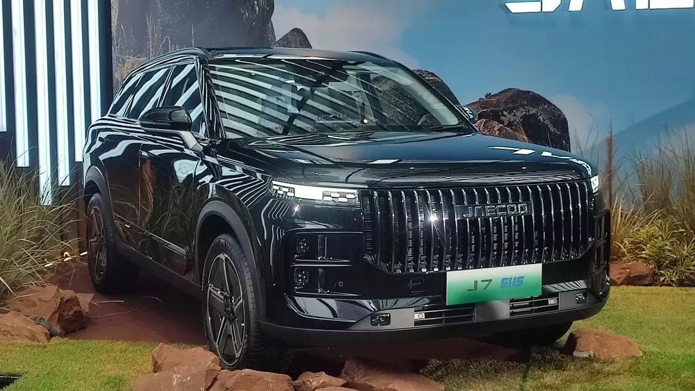 Infrastruktur untuk EV Belum Maksimal, Mobil Hybrid Lebih Cocok di Pasar Jawa Timur