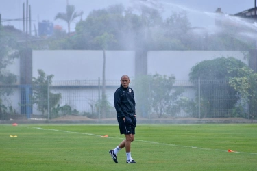 Bawa Timnas U17 Indonesia ke Panggung Dunia, Nova Arianto Diyakini Jadi Pelatih Sukses