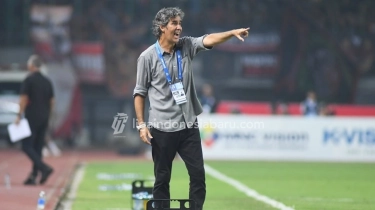 3 Klub Diprediksi Jadi Labuhan Baru Stefano Cugurra di BRI Liga 1 Musim Depan