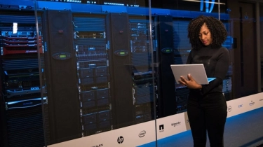 BDx Dorong Perkembangan Pusat Data AI di Indonesia