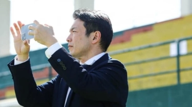 PT LIB Wajib Tahu! Tangan Dingin Eks Barcelona Bangkitkan Liga Kamboja