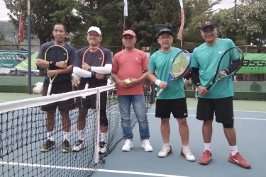 Aji Santoso Gagal Meraih Gelar Juara Tenis di Trenggalek