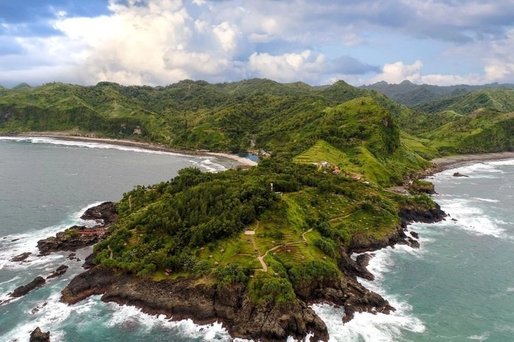 Pesona Keindahan Geopark Kebumen yang Masuk UNESCO Global Geopark