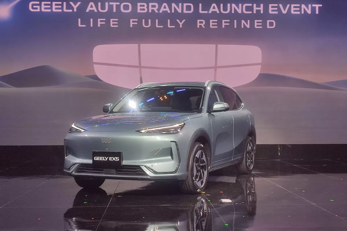 Berhasil Catatkan Seribu SPK, Geely Indonesia Serah Terima Unit EX5 dan Mulai Kirimkan ke Pelanggan di Sejumlah Kota
