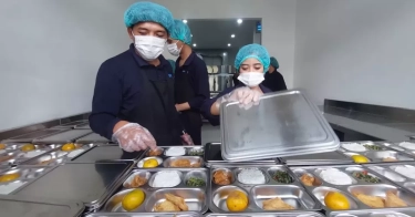 BGN Pastikan Pekerja di Dapur Makan Bergizi Gratis Dijamin BPJS Ketenagakerjaan Tanpa Potong Upah