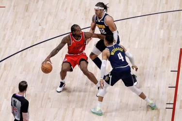 Kawhi Leonard Menggila! Cetak 39 Poin dan Bawa Los Angeles Clippers Rebut Game 2 dari Denver Nuggets
