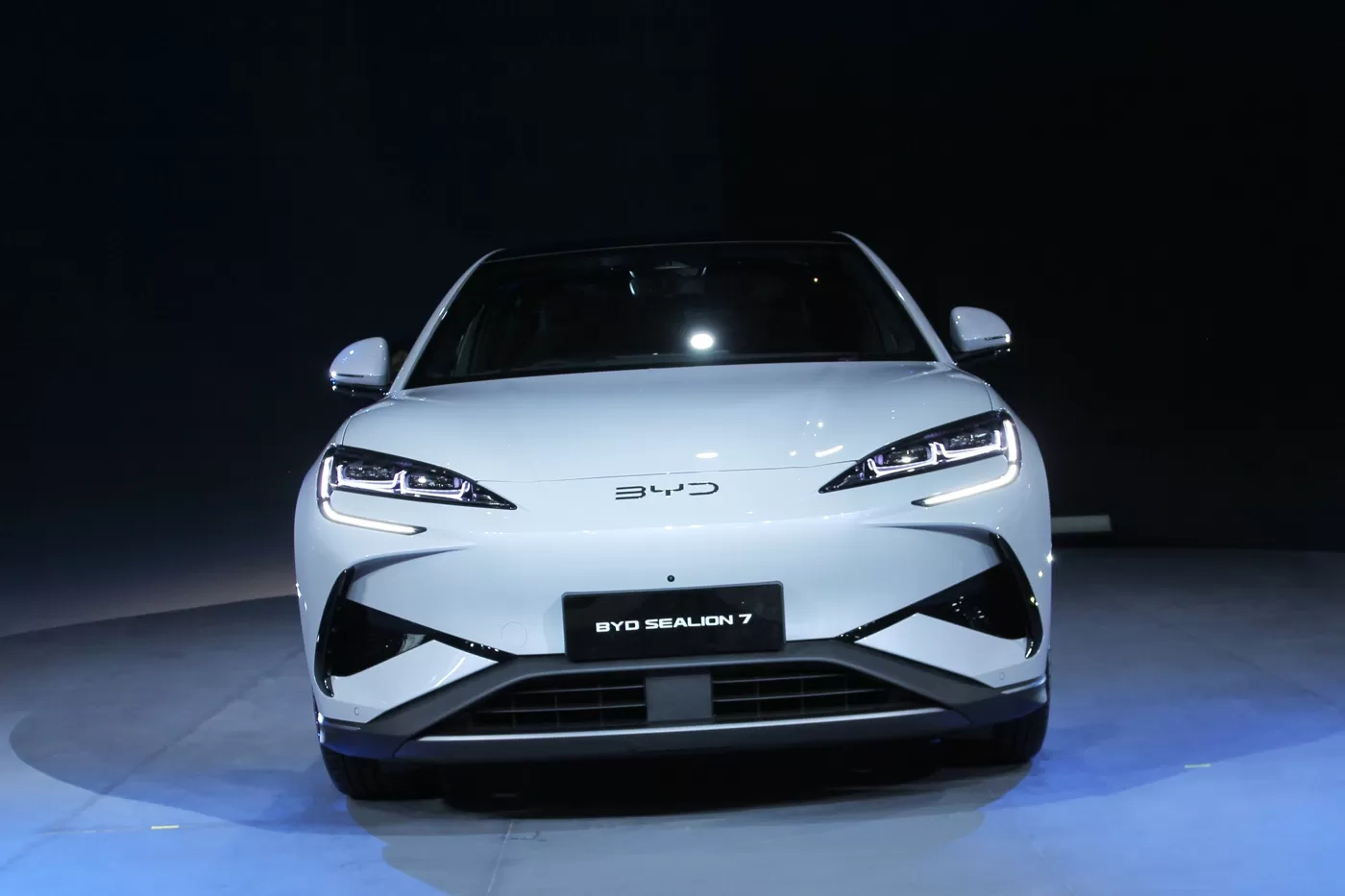 Penjualan Mobil Listrik Maret 2025, BYD Memimpin Tanpa Tanding