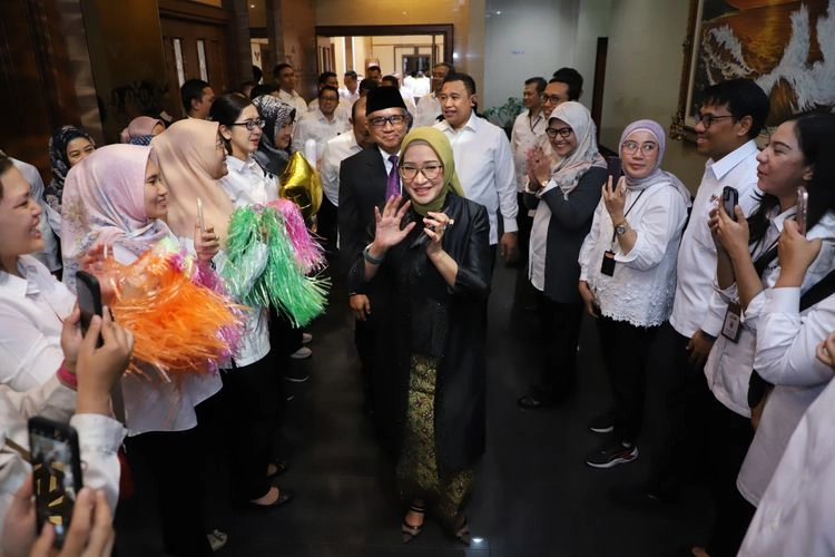 Beredar Kabar Gaji PNS Naik 16 Persen, Menpan RB: Belum Pernah Ada Diskusi