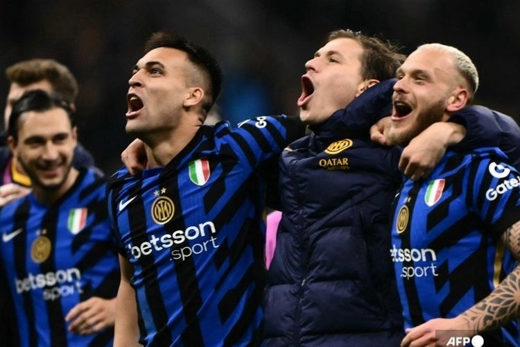 Inter Milan Tak Cuma soal Bertahan, Kata Luis Figo Bisa Raih Treble