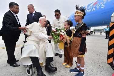 Pesan Paus Fransiskus Saat di Indonesia: Jaga Perdamaian, Tolak Perang, dan Berantas Kemiskinan